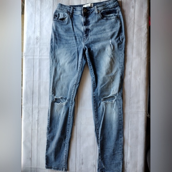 KANCAN Women Distressed Skinny Jeans Light Wash Ripped Knee‎ Size 9 28 - Picture 3 of 7